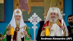 Daniel și Kiril la Catedrala patriarhală din București, 27 octombrie 2017.