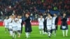 Lojëtarët e Kombëtares së Kosovës në futboll përshëndesin tifozët pas ndeshjes me Zvicrën. 18 nëntor 2023. 