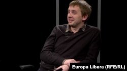 Владимир Соловьев в кишиневской студии Свободной Европы