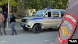 Polis