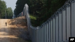 За даними Підляського прикордонного відділу, з початку року на ділянці кордону в цьому регіоні було зафіксовано понад 13 тисяч спроб незаконного перетину кордону з Білорусі до Польщі