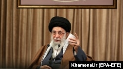 د ایران ستر مذهبي مشر ایتالله علي خامنهیي