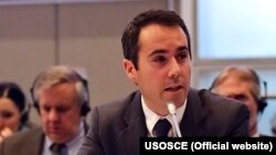 Представитель США в ОБСЕ Даниэл Баер на конференции ОБСЕ в Вене. 15 февраля 2013.