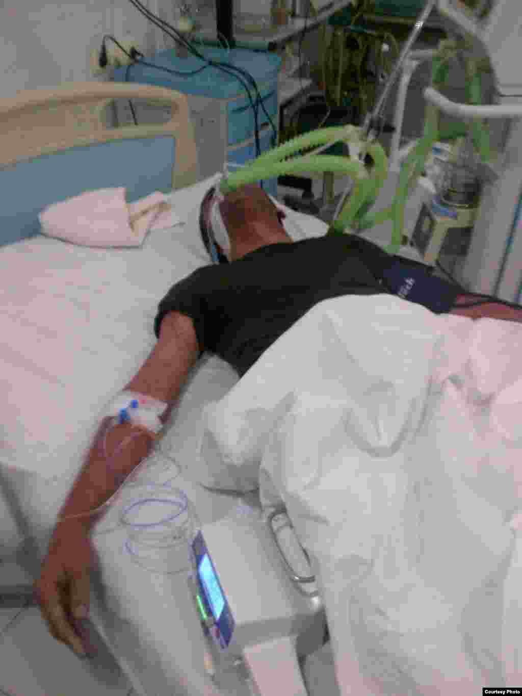 Toğrul Rüstəmli hospitalda