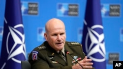 Christopher Cavoli tábornok, a szövetségesek legfelsőbb parancsnoka Európában, a NATO brüsszeli központjában 2024. január 18-án