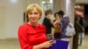 Jurnalista Emilia Şercan anunţă, joi, că magistraţii de la Curtea de Apel Bucureşti au decis redeschiderea dosarului ei de kompromat. 
