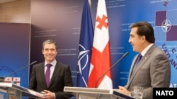 საქართველოს პრეზიდენტის მიხეილ სააკაშვილისა და ნატოს გენერალური მდივნის ანდერს ფოგ რასმუსენის ერთობლივი პრესკონფერენცია