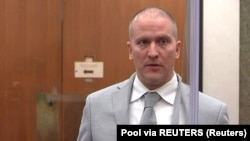 Derek Šoven u sudnici, Mineapolis, SAD, 25. juni 2021.
