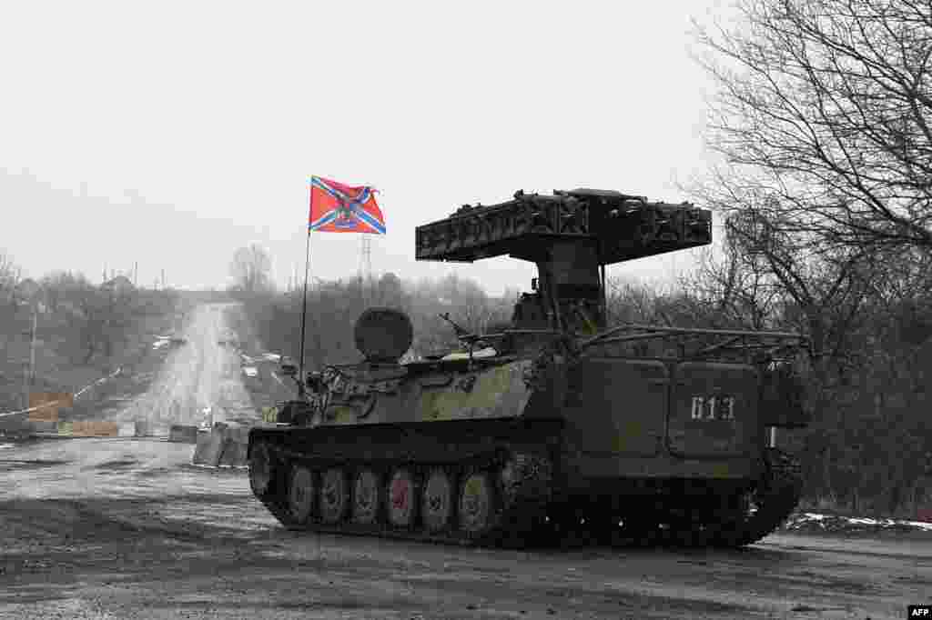 Механізована ракетна установка проросійських бойовиків у Вуглегірську (6 км від Дебальцево), 9 лютого 2015 року