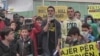 Архивска фотографија - Протест против загадувањето на воздухот во Тетово. Аријанит Џафери од Еко Герила.