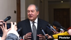 Armenia - Former Prime Minister Armen Sarkissian speaks to journalists in Yerevan, 9 February 2018.