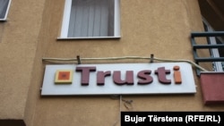 Foto nga arkivi. 