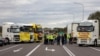 Польські перевізники заблокували рух вантажівок на трьох пунктах пропуску на польсько-українському кордоні з 6 листопада
