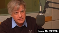 Journalist and author David Satter, an adviser to RFE/RL, in RFE/RL's Washington studios in 2011.