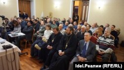 "Өченче башкала" бәхәс клубына килгәннәр