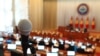 Антагонизм Жээнбековых в парламенте 