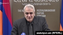Давид Шахназарян во время пресс-конференции, Ереван, 5 декабря 2018 г․