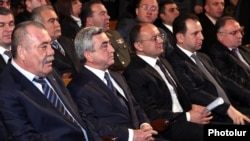 Manvel Grigorian - soldan 1-ci. 