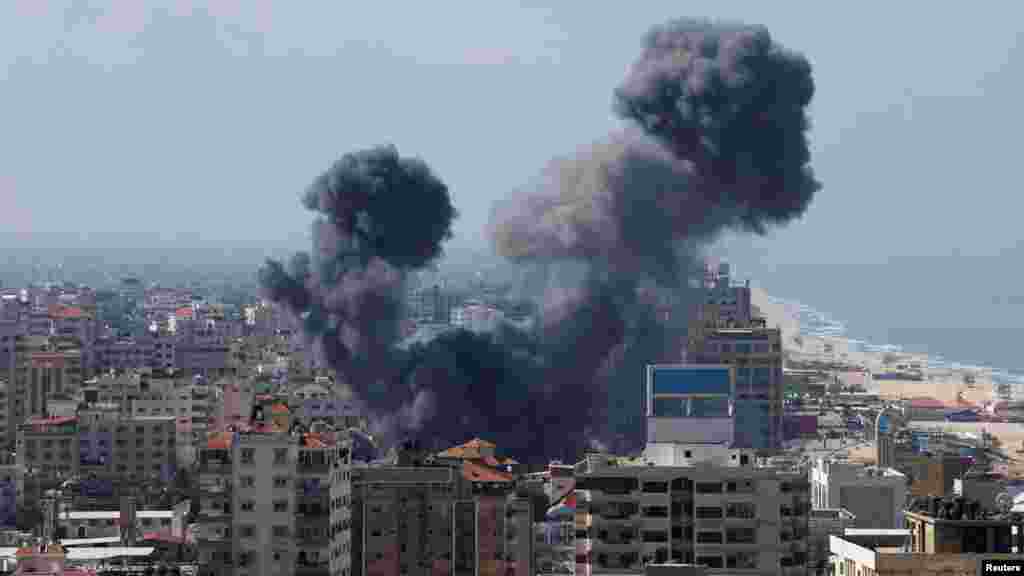 Breshëri raketash goditën Izraelin më 7 tetor. Raketat u hodhën nga militantët e Hamasit në Rripin e Gazës. 