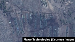 Imagine din satelit cu mișcări de trupe în apropiere de granița Ucrainei, aprilie 2021. Maxar Technologies, Courtesy Image.