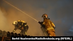 Ліквідація пожежі на території складських приміщень у Соломʼянському районі Києва, 7 листопада 2024
