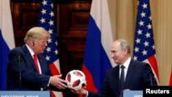 Трамп жана Путин Хелсинкидеги басма сөз жыйынында. 16-июль, 2018-жыл. 