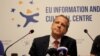 Igor Soltes gjatë konferencës me gazetarë në Prishtinë