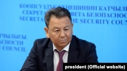 Өмүрбек Суваналиев.