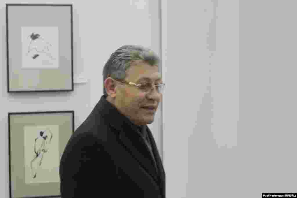 Mihai Ghimpu: „tăioase Domnule - și întrebările și grafica”...