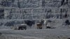 Месторождение Кумтор, где добывается почти весь объем золота в Кыргызстане. Золото обеспечивает половину экспорта страны.