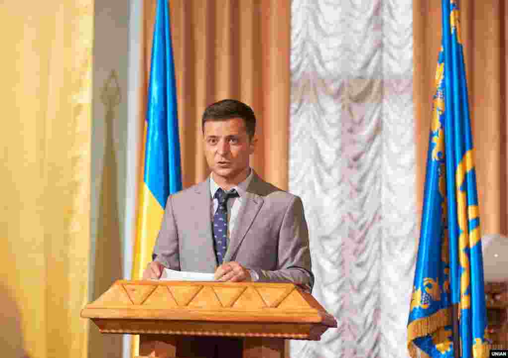 Актор «Студії Квартал 95» Володимир Зеленський під час зйомок сіткомому «Слуга народу», в Києві. 14 червня 2015 року