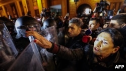 Președinta pro europeană a Georgiei, Salome Zurabișvili, a participat pe 28 noiembrie la un protest cauzat de intenția guvernului de la Tbilisi de a suspenda negocierile de aderare la Uniunea Europeană.