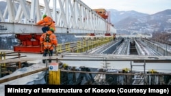 Punimet në autostradën "Arbën Xhaferi". Fotografi nga arkivi. 
