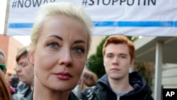 Yulia Navalnaya, who lives in exile, said everyone wants to know what really happened: how Navalny died, who was with him at the time, what medical aid was provided, and other questions such as whether there were attempts to save him and why it took so long to release his body. (file photo)