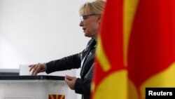 Foto nga arkivi