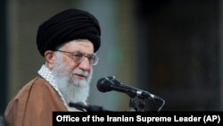 رهبر ایران مدعی است که آمریکا به‌دنبال این است که منطقه «روی خوش نبیند».