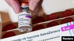 Az AstraZeneca Covid-19 oltása.