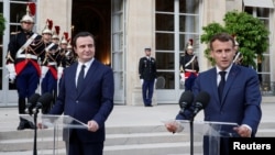 Kryeministri i Kosovës, Albin Kurti në takim me presidentin francez, Emmanuel Macron, në të kaluarën.