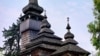 Шелестівська Святомихайлівська церква, дерев’яна без єдиного цвяха, збудована 1777 року в лемківському стилі в селі Шелестів на Закарпатті, нині перенесена до Закарпатського музею народної архітектури і побуту в Ужгороді