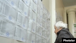 Հայաստան - Ընտրացուցակներ ընտրական տեղամասում, արխիվ