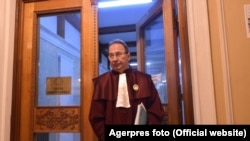 Romania - Valer Dorneanu, presedintele Curtii Constitutionale a Romaniei, la finalul sedintei publice CCR, 07 noiembrie 2018