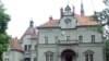 Один із санаторіїв Закарпаття – «Карпати»: його керівництво переконує, усі місця в оздоровниці заброньовані по вересень цього року
