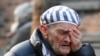 Supraviețuitor al lagărului de extermina nazist, la ceremoniile marcând 75 de ani de la eliberarea lagărului Auschwitz-Birkenau, Polonia, 27 ianuarie 2020.