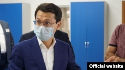 Цифрлық даму, инновация және аэроғарыш өнеркәсібі министрі Бағдат Мусин. Министрліктің ресми сайтынан алынған сурет.