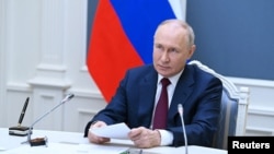 Розслідувачі вивчили документи Федеральної служби охорони, російської залізниці й пов’язаних із держкомпанією структур