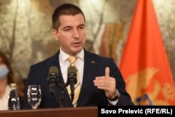 Aleksa Beçiq.