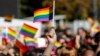 Largimi i ngadaltë nga homofobia
