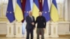 За його словами, ці кошти ЄС отримає від заморожених активів РФ, вони можуть бути також використані для військових цілей.