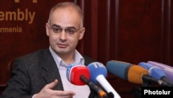 ՀԱԿ խմբակցության ղեկավար Լևոն Զուրաբյան, արխիվ