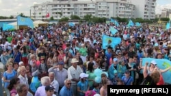 Святкування Дня кримськотатарського прапора, Сімферополь, червень 2014 року